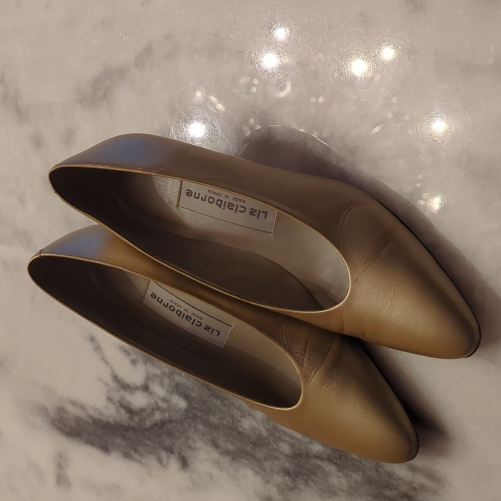 Vintage Liz Claiborne Kitten Heels Subtle Gold 1980s 2", size 7